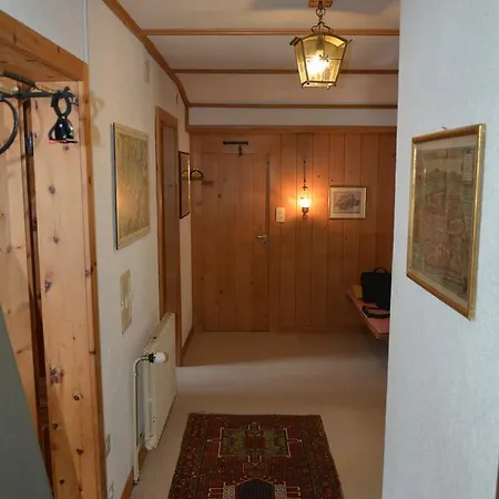 Chesa Gentiana Apartment *